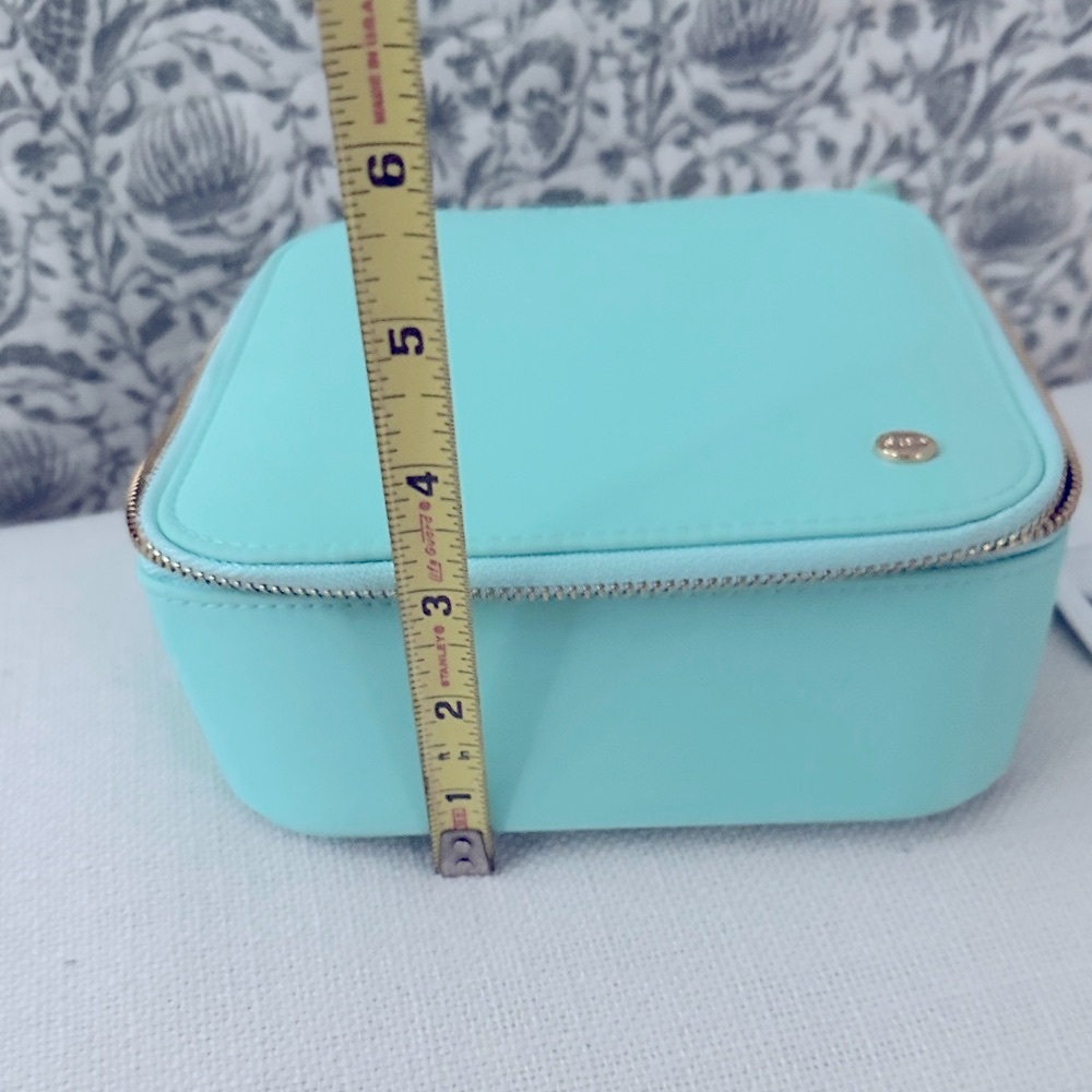 Stoney Clover Lane Aqua Cotton Candy Travel Cosmetic Case - Picture 6 of 6
